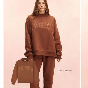 Parker Women's Casual Brown Sweatshirt